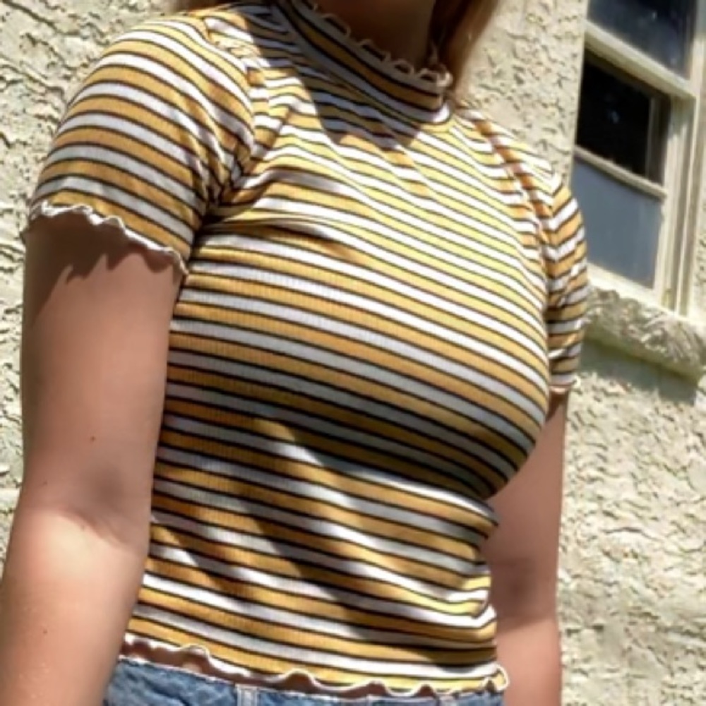 Crop top (not brandy Melville)